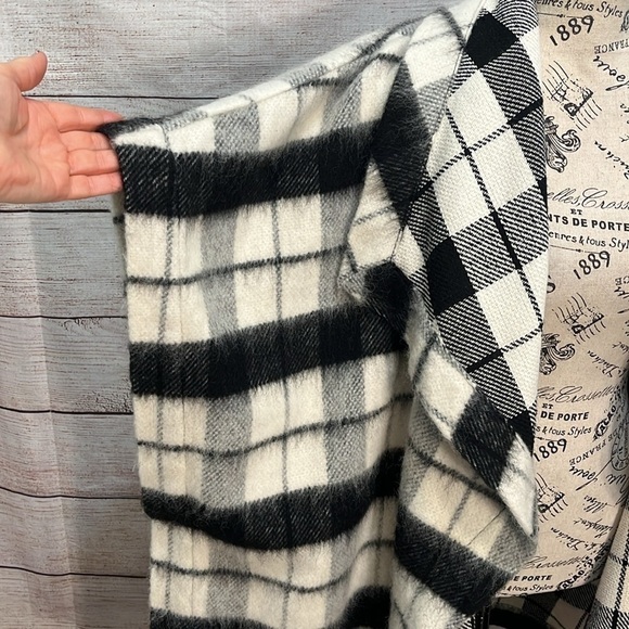 Lucky Brand Ruana Cape Loose Sleeves Buffalo Plaid Open Front Wool Blend M/L - Picture 3 of 8